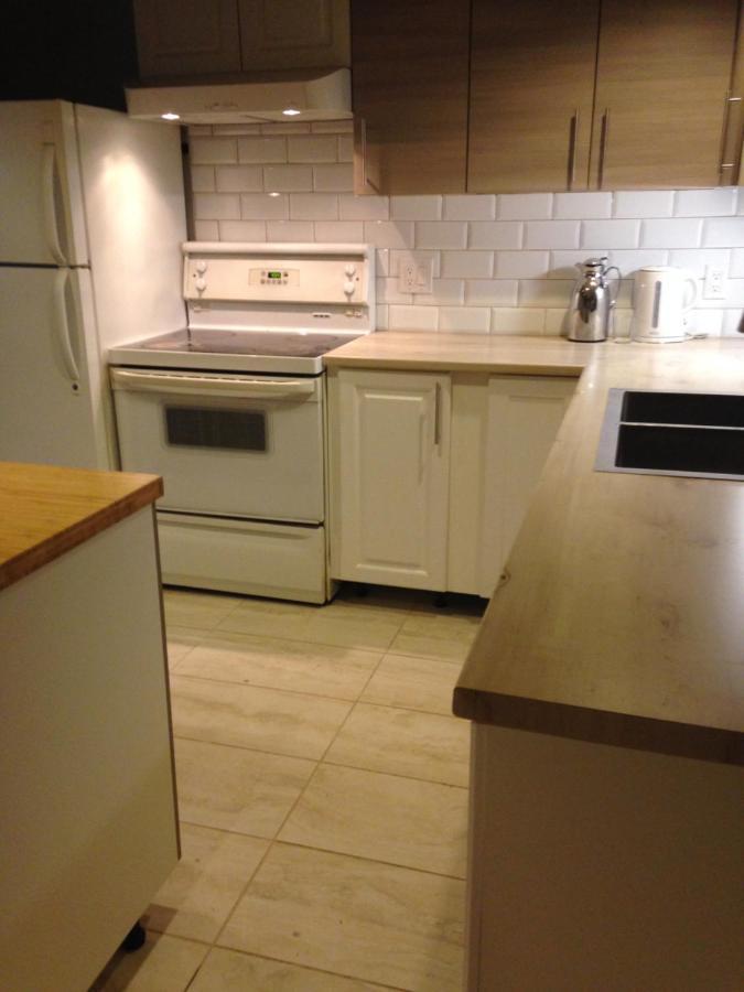 Montreal Accommodation Near Downtown المظهر الخارجي الصورة