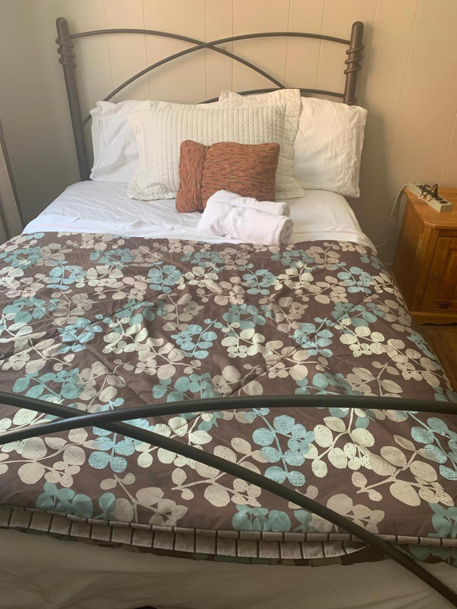 Montreal Accommodation Near Downtown المظهر الخارجي الصورة